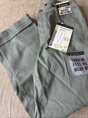 d. jeans Wide Leg High Waist Ankle Pants - Sage Green